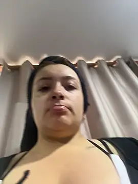 Snapshot of Tatiana_O chatting on 05-28-26, 01:08 Tatiana O online show from 05-28-26, 01:08