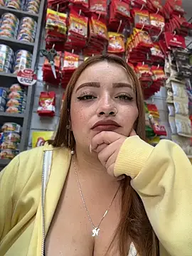 Snapshot of Tatiana_O chatting on 05-31-26, 01:07 Tatiana O online show from 05-31-26, 01:07