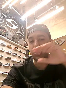 FABINHOSEOAU online show from 11-20-25, 10:20