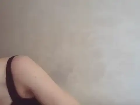 Snapshot of CaitlinaJayne23 chatting on 02-07-25, 01:43 CaitlinaJayne23 online show from 02-07-25, 01:43