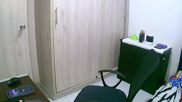 Snapshot of sexy_diamante_ chatting on 09-29-25, 10:47 sexy diamante online show from 09-29-25, 10:47