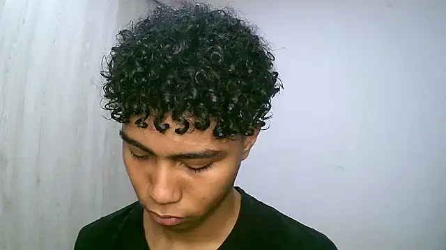 Snapshot of sexy_diamante_ chatting on 11-02-25, 03:25 sexy diamante online show from 11-02-25, 03:25