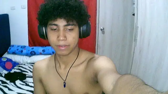 Snapshot of sexy_diamante_ chatting on 01-10-26, 04:14 sexy diamante online show from 01-10-26, 04:14