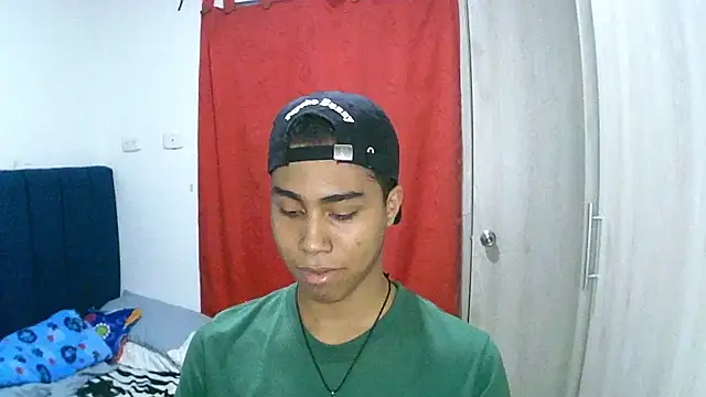 Snapshot of sexy_diamante_ chatting on 01-10-26, 11:31 sexy diamante online show from 01-10-26, 11:31