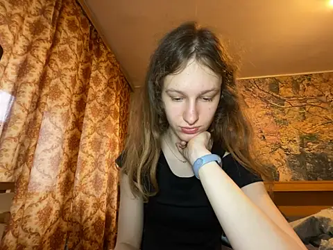 Snapshot of Eva_Angel3 chatting on 05-17-26, 04:14 Eva Angel3 online show from 05-17-26, 04:14