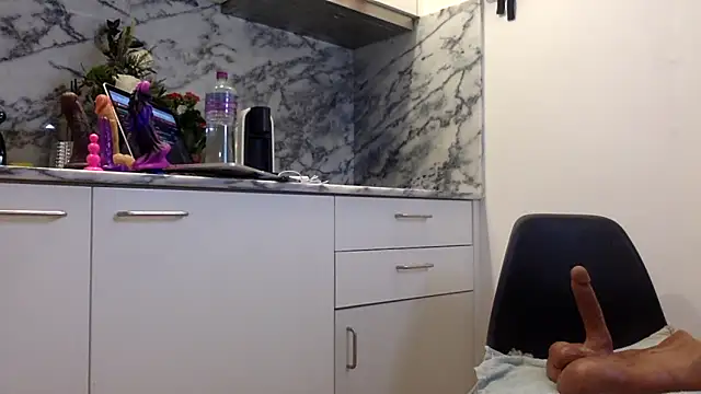 brazilianbbinuk online show from 03-08-25, 06:10