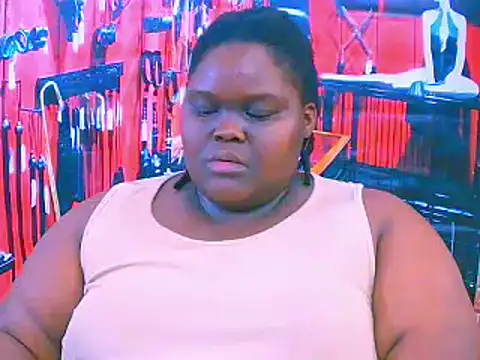 Snapshot of EbonyHotBuns chatting on 10-25-25, 08:14 EbonyHotBuns online show from 10-25-25, 08:14