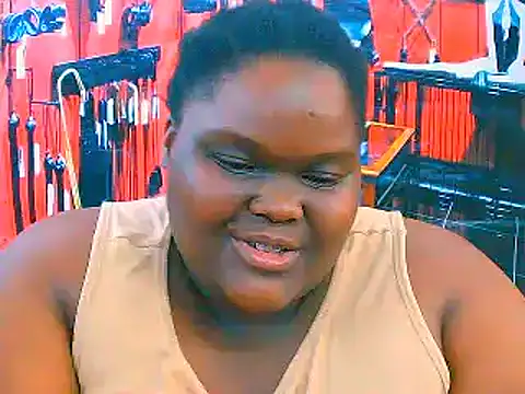 Snapshot of EbonyHotBuns chatting on 10-31-25, 09:54 EbonyHotBuns online show from 10-31-25, 09:54