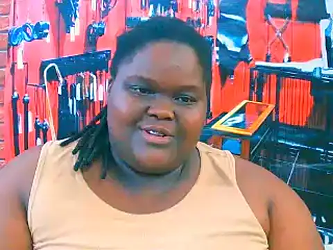 Snapshot of EbonyHotBuns chatting on 10-31-25, 10:00 EbonyHotBuns online show from 10-31-25, 10:00