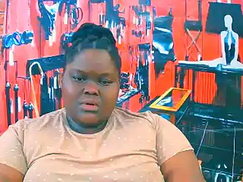 Snapshot of EbonyHotBuns chatting on 11-09-25, 06:55 EbonyHotBuns online show from 11-09-25, 06:55