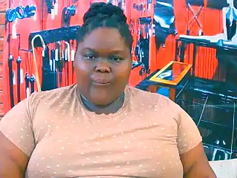 Snapshot of EbonyHotBuns chatting on 11-11-25, 07:36 EbonyHotBuns online show from 11-11-25, 07:36