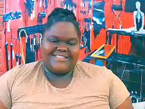 Snapshot of EbonyHotBuns chatting on 11-13-25, 07:57 EbonyHotBuns online show from 11-13-25, 07:57