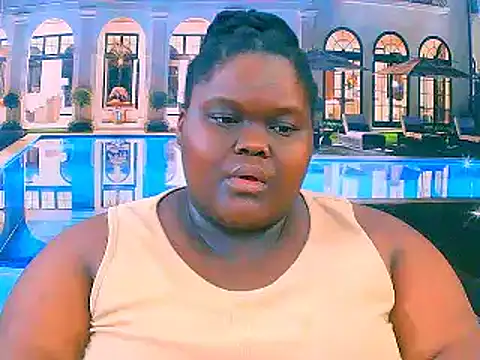 Snapshot of EbonyHotBuns chatting on 11-29-25, 08:45 EbonyHotBuns online show from 11-29-25, 08:45