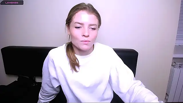 Snapshot of MissOliviaa_ chatting on 12-14-24, 10:13 MissOliviaa  online show from 12-14-24, 10:13