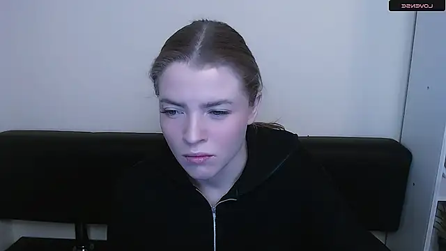 Snapshot of MissOliviaa_ chatting on 01-03-25, 07:49 MissOliviaa  online show from 01-03-25, 07:49