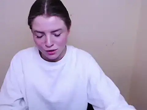 Snapshot of MissOliviaa_ chatting on 01-22-25, 04:55 MissOliviaa  online show from 01-22-25, 04:55