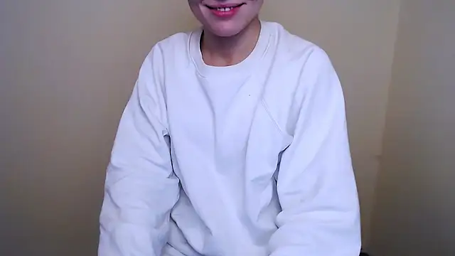 Snapshot of MissOliviaa_ chatting on 01-23-25, 11:48 MissOliviaa  online show from 01-23-25, 11:48