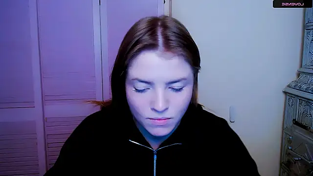 Snapshot of MissOliviaa_ chatting on 01-24-25, 05:42 MissOliviaa  online show from 01-24-25, 05:42