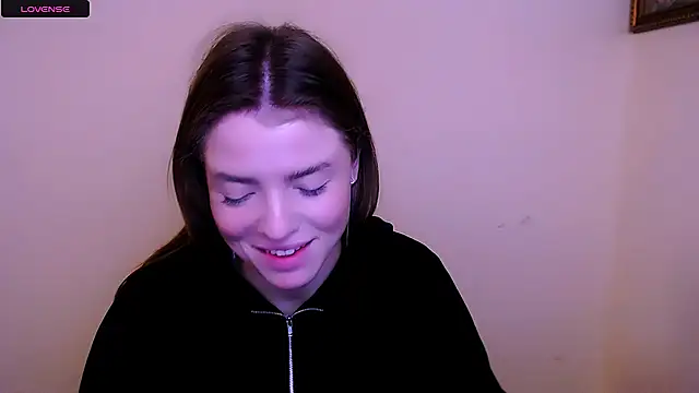 Snapshot of MissOliviaa_ chatting on 01-30-25, 12:37 MissOliviaa  online show from 01-30-25, 12:37