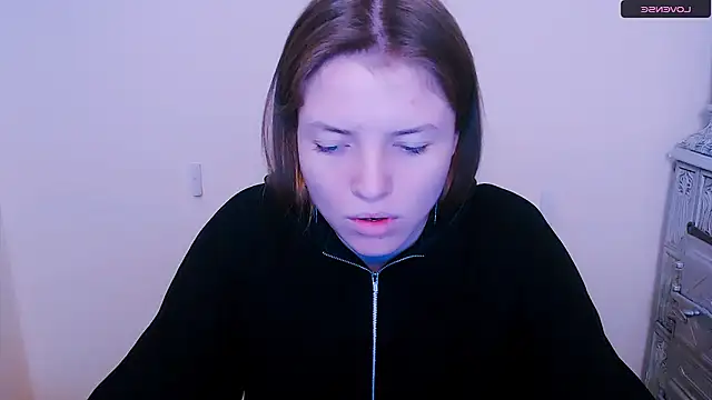 Snapshot of MissOliviaa_ chatting on 02-01-25, 04:22 MissOliviaa  online show from 02-01-25, 04:22