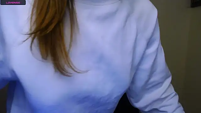 Snapshot of MissOliviaa_ chatting on 02-25-25, 02:11 MissOliviaa  online show from 02-25-25, 02:11