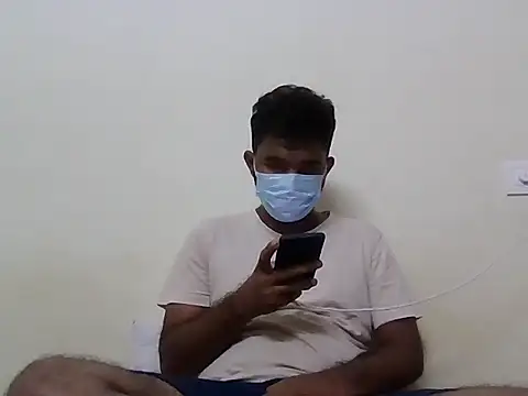 Snapshot of nick05inch chatting on 10-26-25, 01:17 nick05inch online show from 10-26-25, 01:17