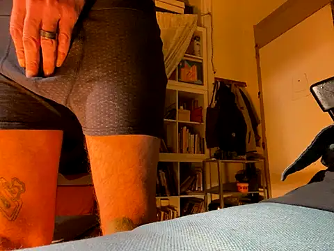 otikatseikaip3r online show from 10-12-25, 02:32