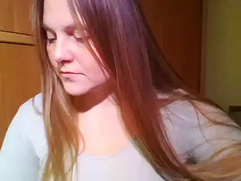 Snapshot of Evasapples chatting on 01-26-25, 06:37 Evasapples online show from 01-26-25, 06:37