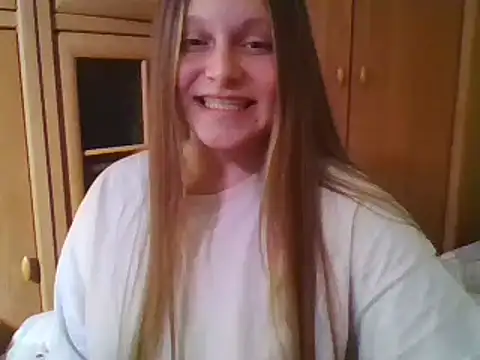 Snapshot of Evasapples chatting on 01-31-25, 10:10 Evasapples online show from 01-31-25, 10:10