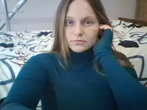 Snapshot of Evasapples chatting on 02-26-25, 08:33 Evasapples online show from 02-26-25, 08:33