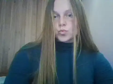 Snapshot of Evasapples chatting on 03-02-25, 06:51 Evasapples online show from 03-02-25, 06:51