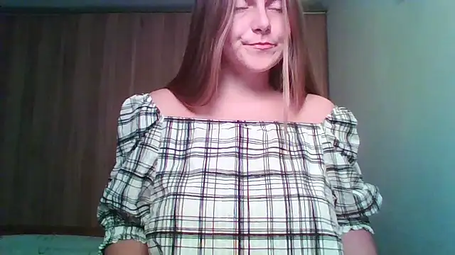 Snapshot of Evasapples chatting on 10-29-25, 07:59 Evasapples online show from 10-29-25, 07:59