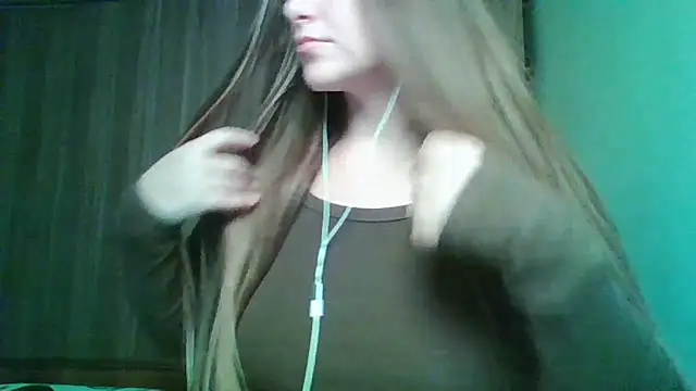 Snapshot of Evasapples chatting on 11-28-25, 09:39 Evasapples online show from 11-28-25, 09:39