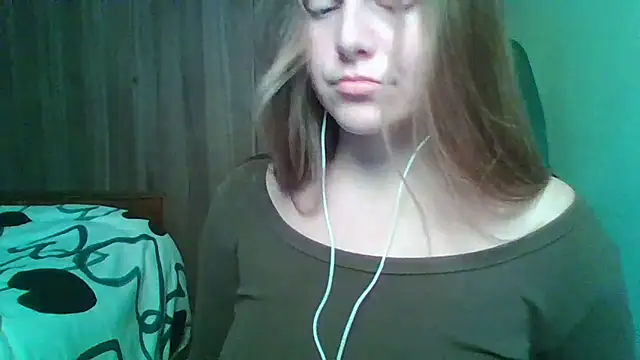 Snapshot of Evasapples chatting on 11-30-25, 04:22 Evasapples online show from 11-30-25, 04:22