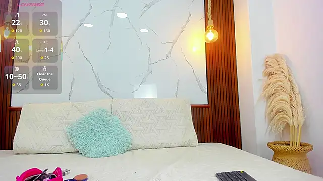 Realbadbxtch online show from 11-06-25, 05:14