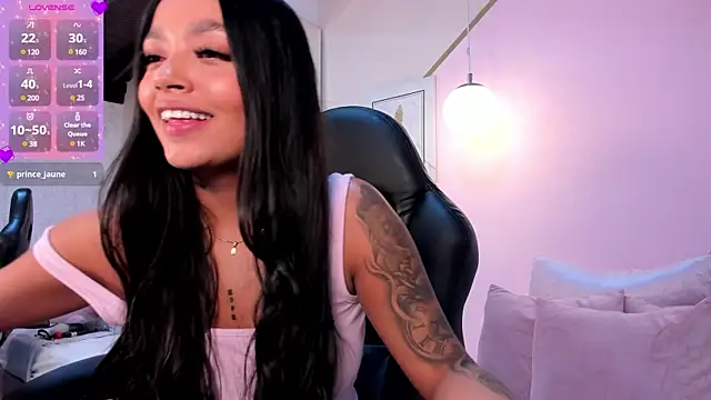 Snapshot of emma_carterr1 chatting on 02-13-25, 09:27 emma carterr1 online show from 02-13-25, 09:27