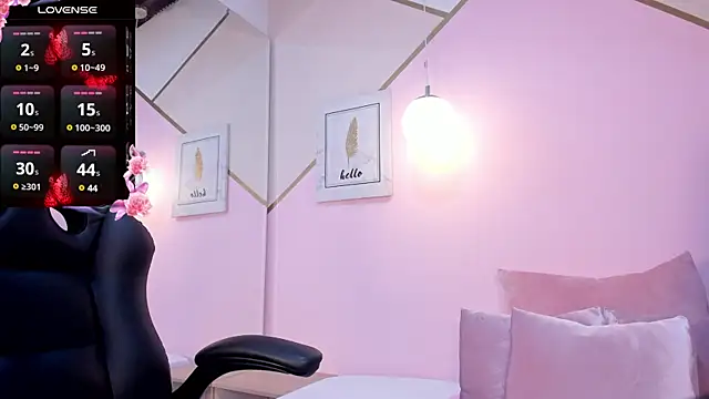 Snapshot of emma_carterr1 chatting on 03-14-25, 10:05 emma carterr1 online show from 03-14-25, 10:05