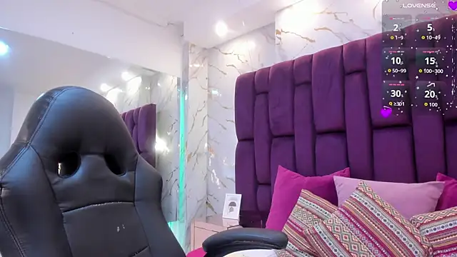 Snapshot of emma_carterr1 chatting on 09-28-25, 02:44 emma carterr1 online show from 09-28-25, 02:44