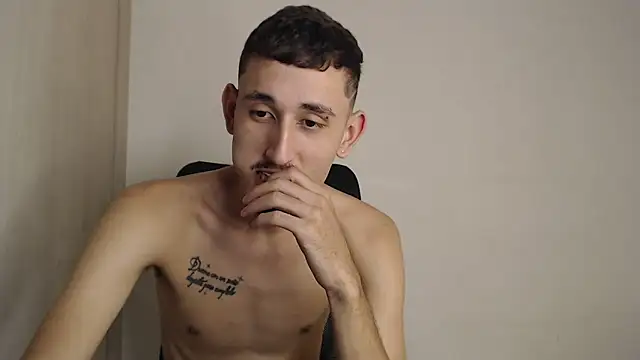 enzo 0814 online show from 02-17-25, 04:31