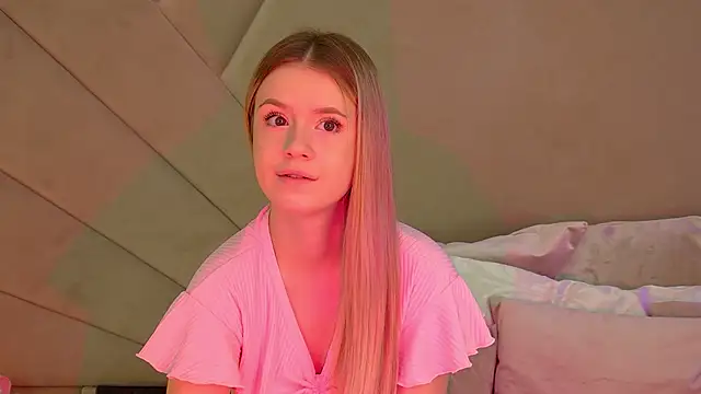 MilanaBalmain online show from 09-22-25, 04:36