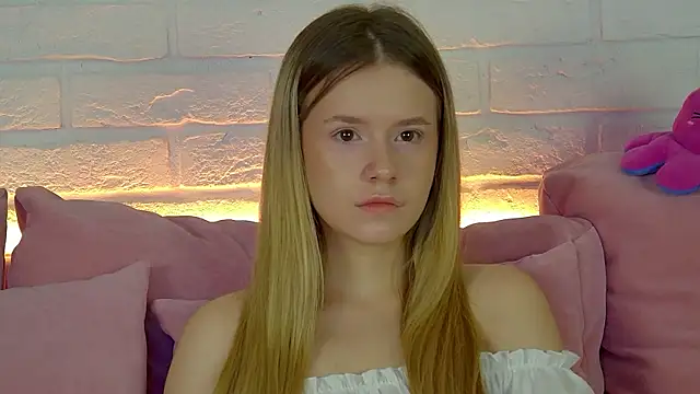 MilanaBalmain online show from 12-02-25, 04:51