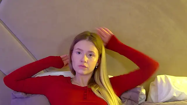 MilanaBalmain online show from 06-30-26, 04:35