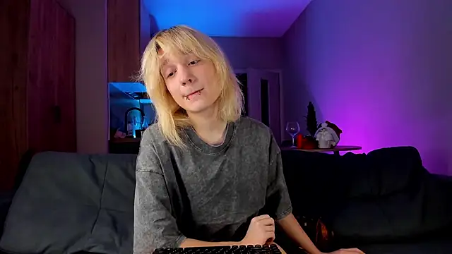 Snapshot of Gregory_Byyrd chatting on 12-24-24, 05:05 Gregory Byyrd online show from 12-24-24, 05:05