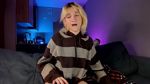 Snapshot of Gregory_Byyrd chatting on 12-29-24, 09:41 Gregory Byyrd online show from 12-29-24, 09:41