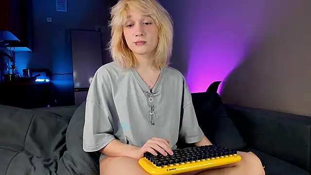 Snapshot of Gregory_Byyrd chatting on 01-23-25, 07:18 Gregory Byyrd online show from 01-23-25, 07:18