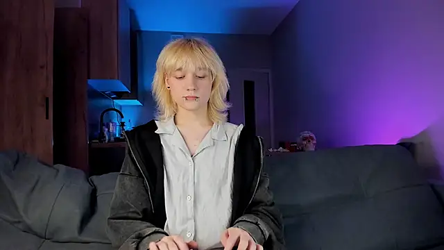 Snapshot of Gregory_Byyrd chatting on 02-22-25, 07:14 Gregory Byyrd online show from 02-22-25, 07:14