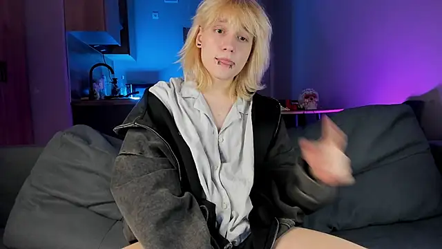 Snapshot of Gregory_Byyrd chatting on 02-22-25, 10:20 Gregory Byyrd online show from 02-22-25, 10:20