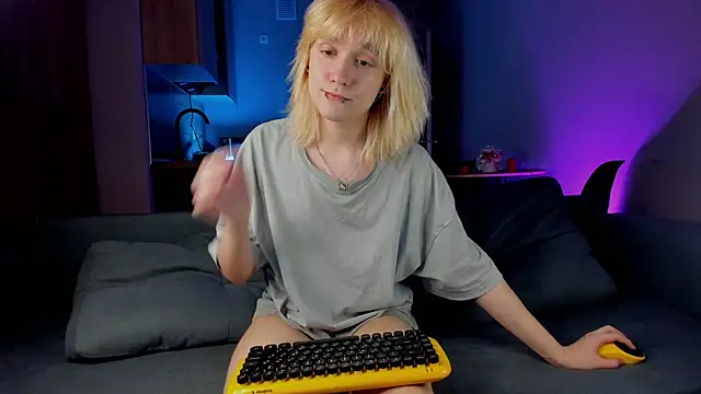 Snapshot of Gregory_Byyrd chatting on 03-22-25, 10:59 Gregory Byyrd online show from 03-22-25, 10:59