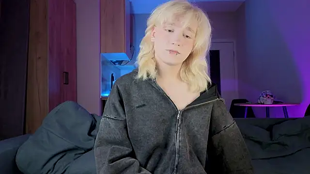 Snapshot of Gregory_Byyrd chatting on 09-13-25, 09:14 Gregory Byyrd online show from 09-13-25, 09:14