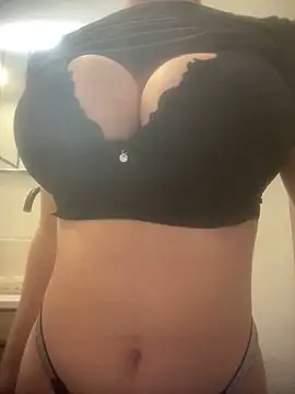 Snapshot of assiaakhl chatting on 03-23-26, 07:01 assiaakhl online show from 03-23-26, 07:01